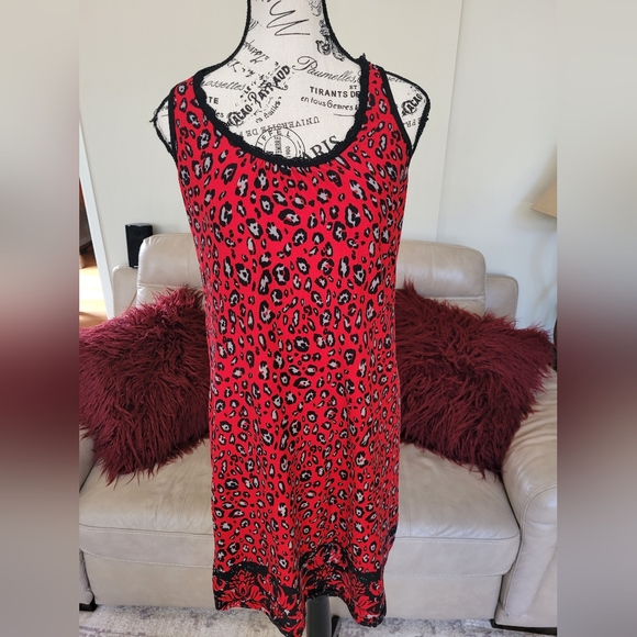 🌻 3 for $15 Dream Sleepers womans nightie. Size small. - Picture 1 of 5